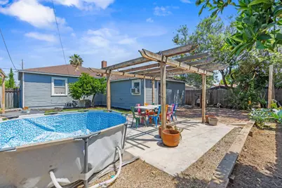 34 E Alpine Avenue, Stockton, CA 95204 - Photo 24