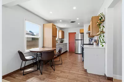 34 E Alpine Avenue, Stockton, CA 95204 - Photo 10