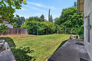 6141 Hall Ln, Carmichael, CA 95608 - Photo 32