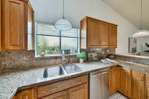 5208 Lincoln Villa Way, Fair Oaks, CA 95628 - Photo 16