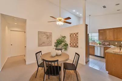 5208 Lincoln Villa Way, Fair Oaks, CA 95628 - Photo 12