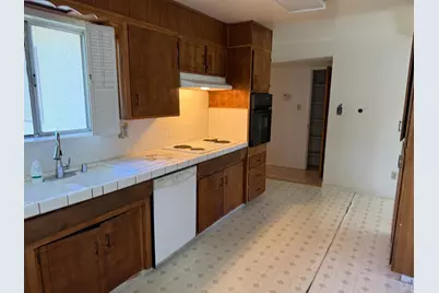 227 Sepulveda Drive, Stockton, CA 95210 - Photo 8