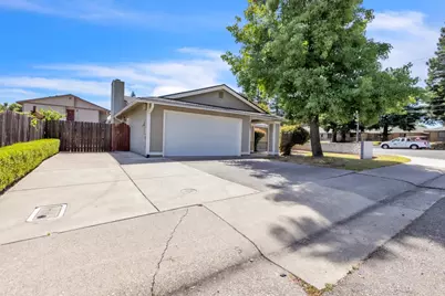8641 Stratus Drive, Orangevale, CA 95662 - Photo 2