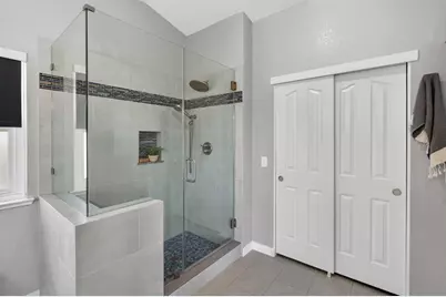 9370 Framington Way, Elk Grove, CA 95758 - Photo 32