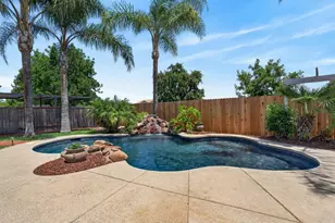 9472 Rhone Valley Way, Elk Grove, CA 95624 - Photo 2
