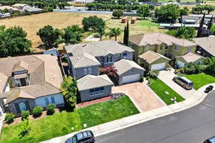 9472 Rhone Valley Way, Elk Grove, CA 95624 - Photo 70