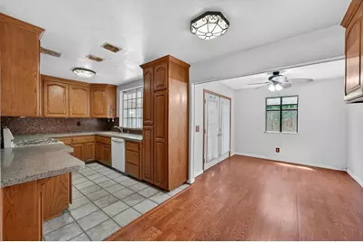 8570 Strong Avenue, Orangevale, CA 95662 - Photo 10