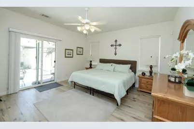1704 Carpathian Way, Hughson, CA 95326 - Photo 14