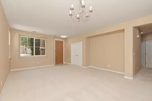 2093 Golden Gate Dr, Tracy, CA 95377 - Photo 8