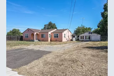 12224 Yosemite Boulevard, Waterford, CA 95386 - Photo 2