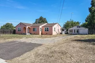 12224 Yosemite Blvd, Waterford, CA 95386 - Photo 2