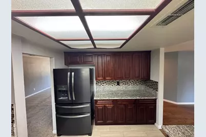 8700 Brittany Park Drive, Sacramento, CA 95828 - Photo 12