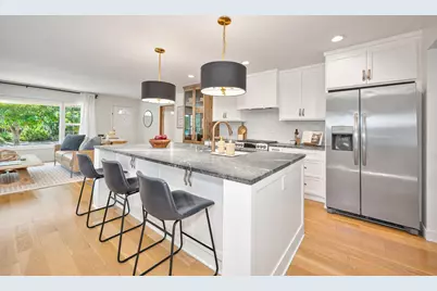 5712 McAdoo Avenue, Sacramento, CA 95819 - Photo 2