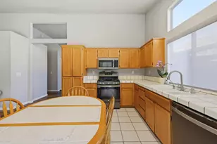 9196 Morgan Point Ct, Elk Grove, CA 95624 - Photo 16