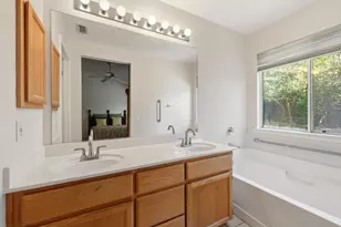 9196 Morgan Point Ct, Elk Grove, CA 95624 - Photo 24