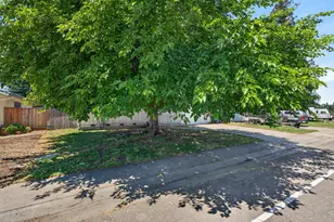 6618 47th St, Sacramento, CA 95823 - Photo 2