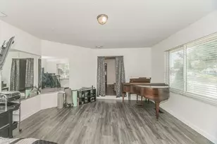 6326 N Bergeron Ave, Fresno, CA 93704 - Photo 18