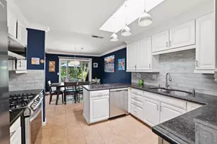 4978 Village Oaks Dr, Rocklin, CA 95677 - Photo 14