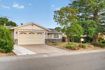 7263 Hayward Drive, Sacramento, CA 95828 - Photo 4