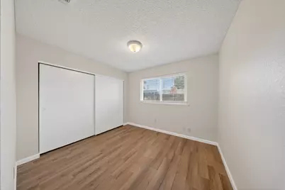 7263 Hayward Drive, Sacramento, CA 95828 - Photo 18