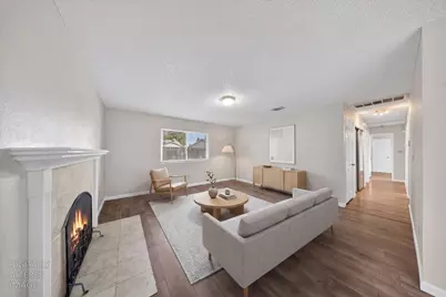 7263 Hayward Drive, Sacramento, CA 95828 - Photo 14