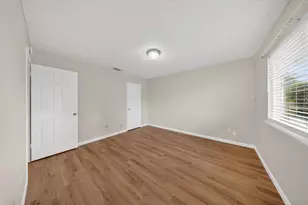 7263 Hayward Dr, Sacramento, CA 95828 - Photo 32