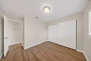 7263 Hayward Dr, Sacramento, CA 95828 - Photo 20