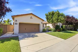 9817 Kugler Way, Elk Grove, CA 95757 - Photo 2
