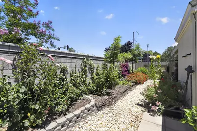10014 Blossom Ridge Drive, Elk Grove, CA 95757 - Photo 32