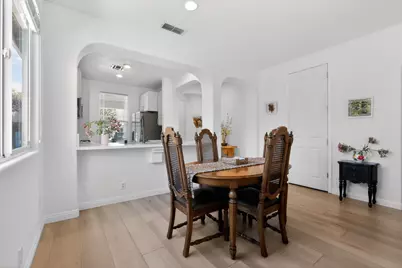 10014 Blossom Ridge Drive, Elk Grove, CA 95757 - Photo 18