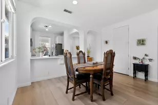10014 Blossom Ridge Dr, Elk Grove, CA 95757 - Photo 18