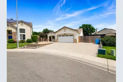 124 Twin Rivers Drive, Yuba City, CA 95991 - Photo 2