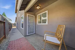 1328 Hidalgo Cir, Roseville, CA 95747 - Photo 18