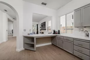 2847 Belle Fleur Way, Sacramento, CA 95833 - Photo 8