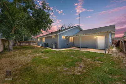 813 Holiday Way, Chowchilla, CA 93610 - Photo 2