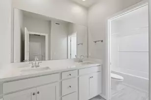 8297 Morning Star Wy, Elk Grove, CA 95757 - Photo 16