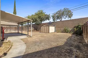 916 Fall River Dr, Modesto, CA 95351 - Photo 32