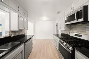 3077 Bertis Dr, Sacramento, CA 95821 - Photo 24