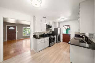 3077 Bertis Dr, Sacramento, CA 95821 - Photo 20