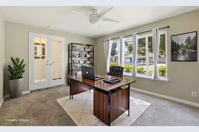 8077 Caribbean Way, Sacramento, CA 95826 - Photo 32