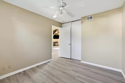 8077 Caribbean Way, Sacramento, CA 95826 - Photo 12