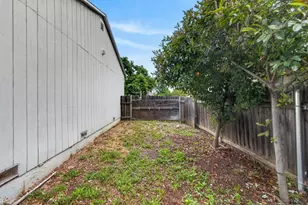 6013 Ellerslee Dr, Carmichael, CA 95608 - Photo 38