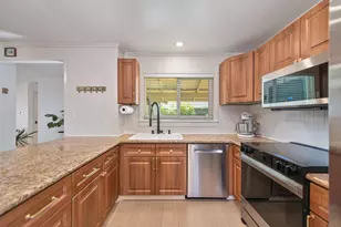 3210 Rosemont Dr, Sacramento, CA 95826 - Photo 14