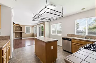 1226 Plumas Links St, Plumas Lake, CA 95961 - Photo 8