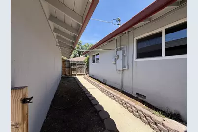 1128 Multnomah Drive, Modesto, CA 95350 - Photo 26