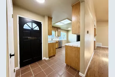 1128 Multnomah Drive, Modesto, CA 95350 - Photo 6