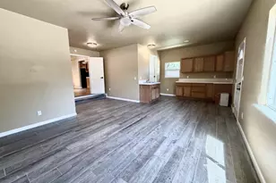 1128 Multnomah Dr, Modesto, CA 95350 - Photo 10