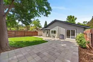 22 Seaside Ct, Sacramento, CA 95831 - Photo 32