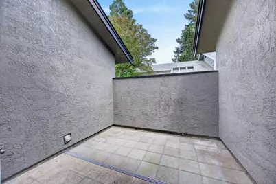 22 Seaside Court, Sacramento, CA 95831 - Photo 36