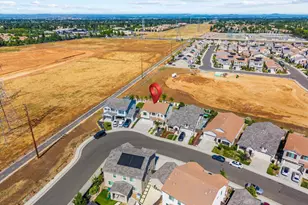 5636 Whisper Wind Way, Roseville, CA 95747 - Photo 42